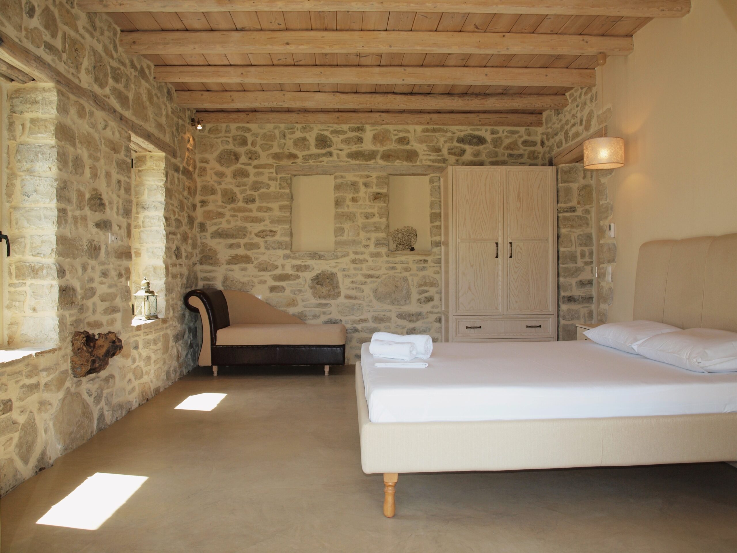 LUXURIOUS STONE VILLA FOR SALE IN PITSIDIA, CRETE Crete Homes Crete