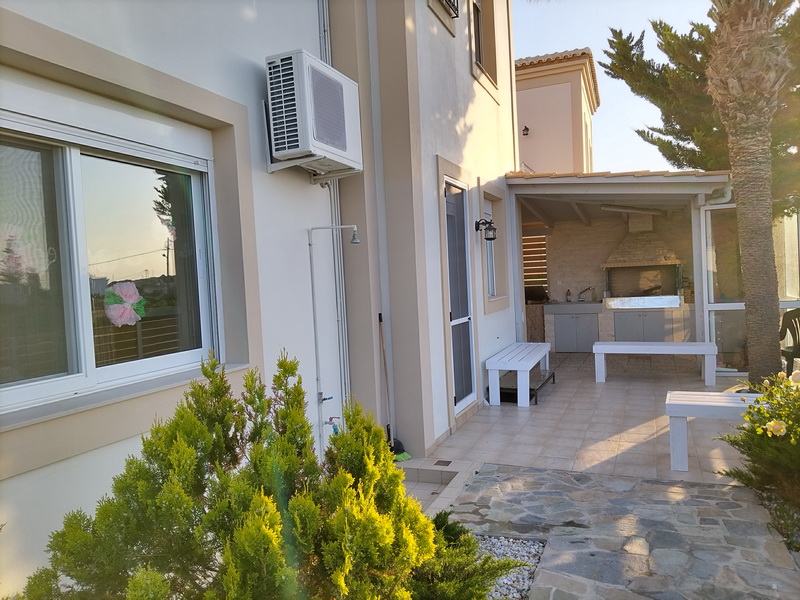 MODERN VILLA BY THE BEACH FOR SALE IN MILATOS Crete Homes Crete