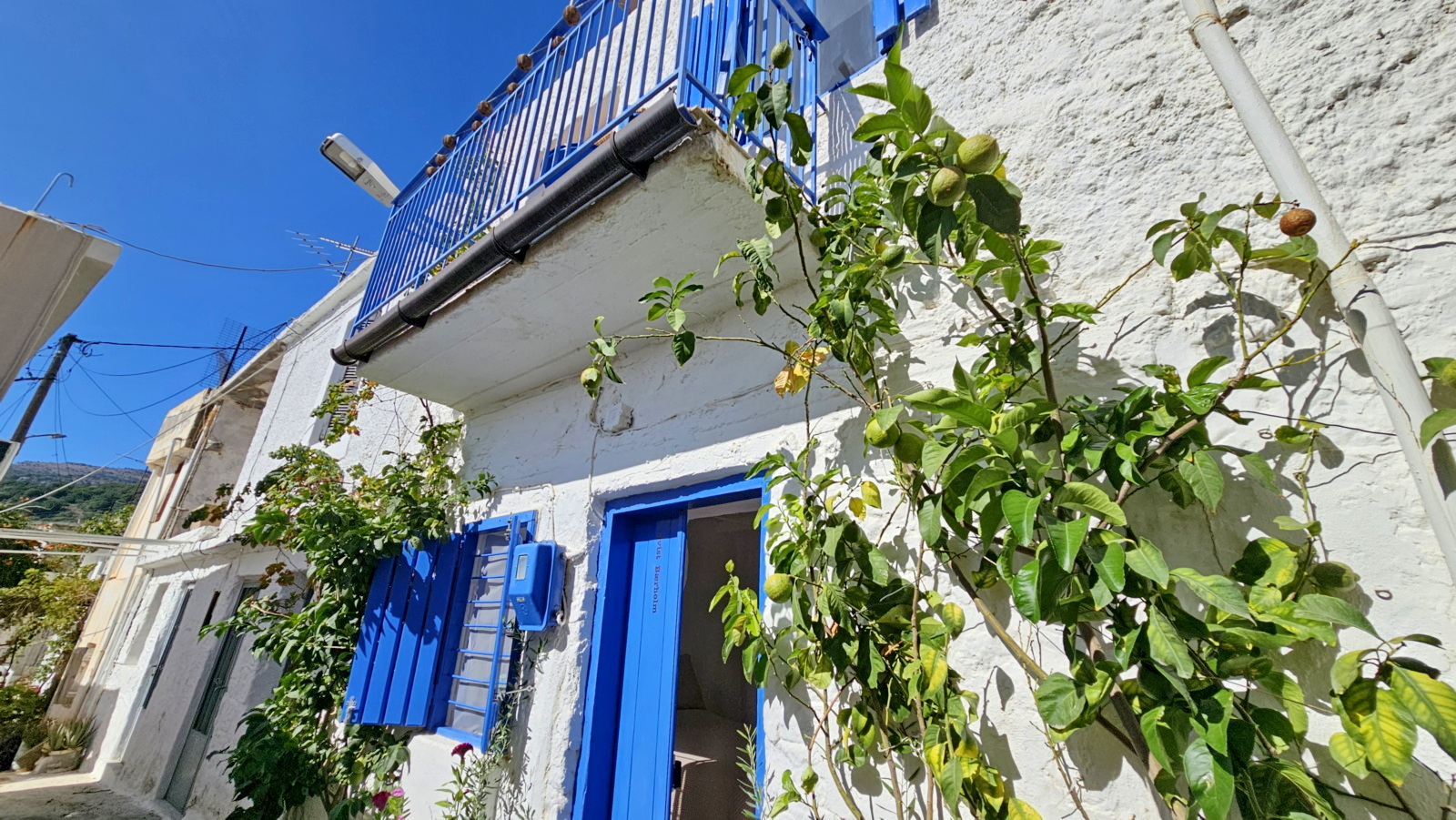 RECENTLY RENOVATED TRADITIONAL VILLAGE HOUSE FOR SALE IN KRITSA, CRETE