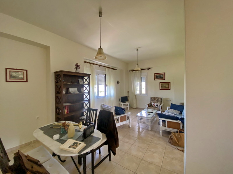 LARGE HOME WITH THREE ΙNDEPENDENT FLOORS NEAR MILATOS BEACH FOR SALE