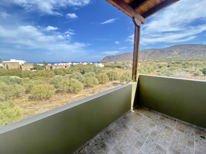 LARGE HOME WITH THREE ΙNDEPENDENT FLOORS NEAR MILATOS BEACH FOR SALE