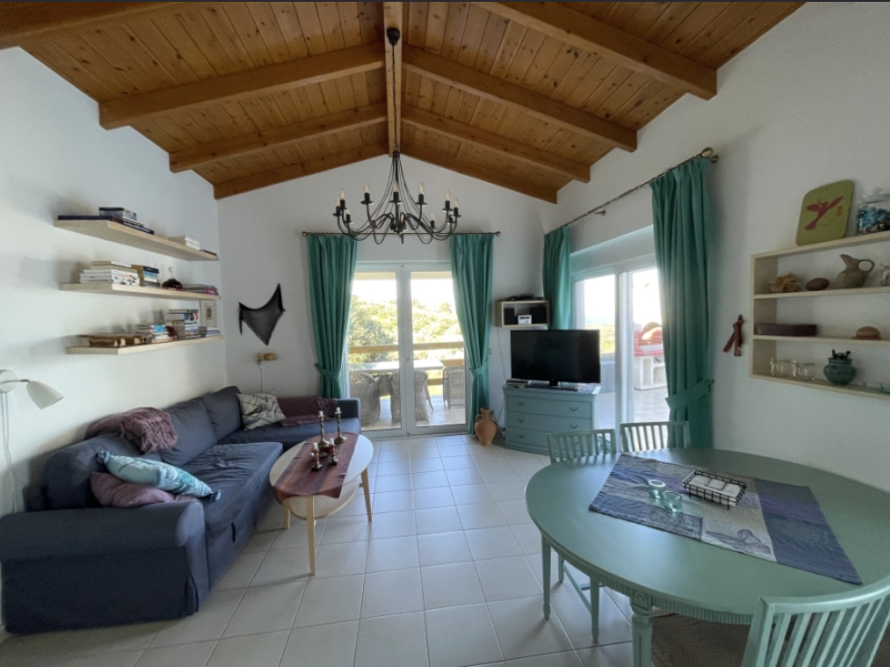 2 BEDROOM VILLA WITH POOL AND STUNNING VIEWS FOR SALE IN RETHYMNON