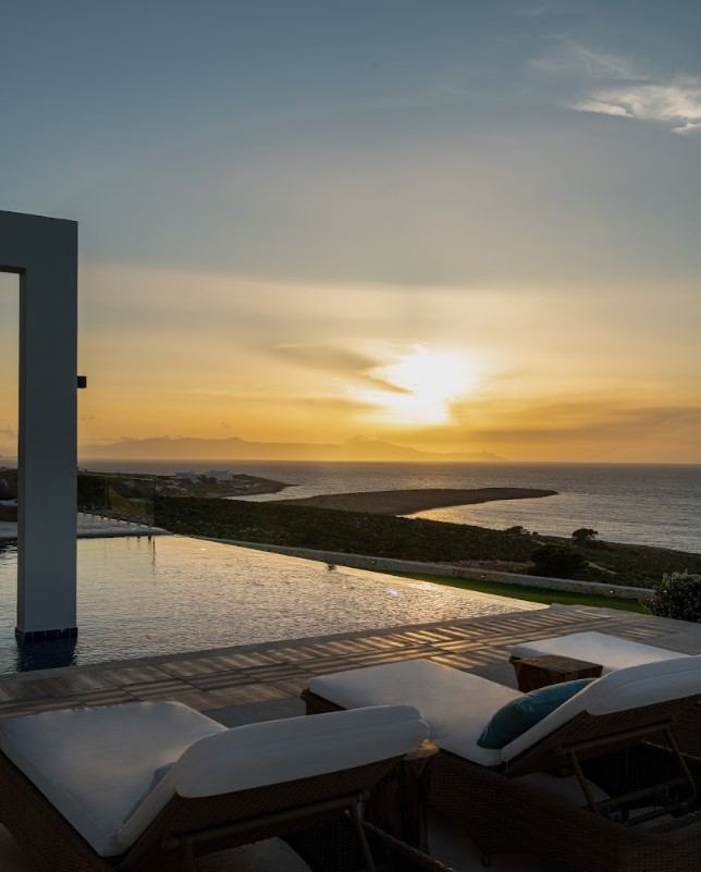 Incredible-Villa-for-Sale-in-Kalathas-6