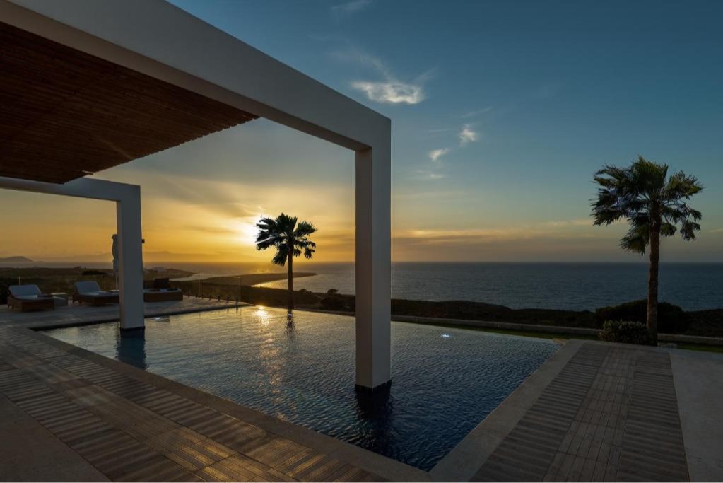 Incredible-Villa-for-Sale-in-Kalathas-7