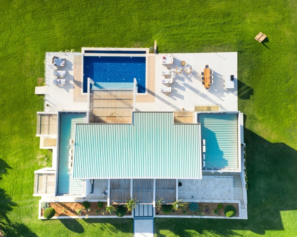 Incredible-Villa-for-Sale-in-Kalathas-9