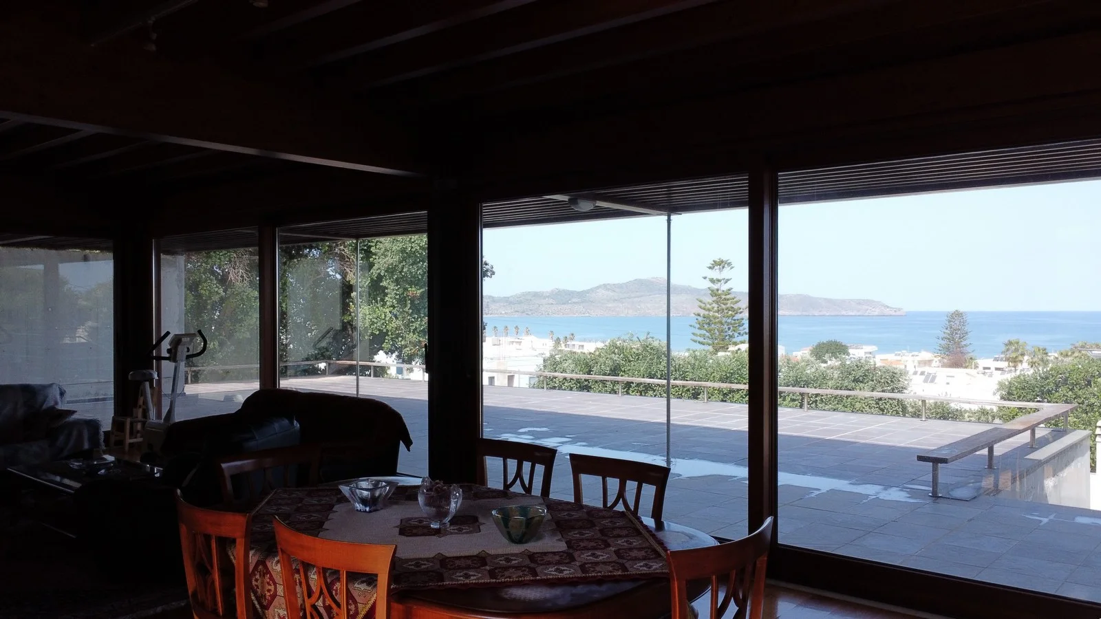 luxury-seaview-villa-by-the-beach-for-sale_30
