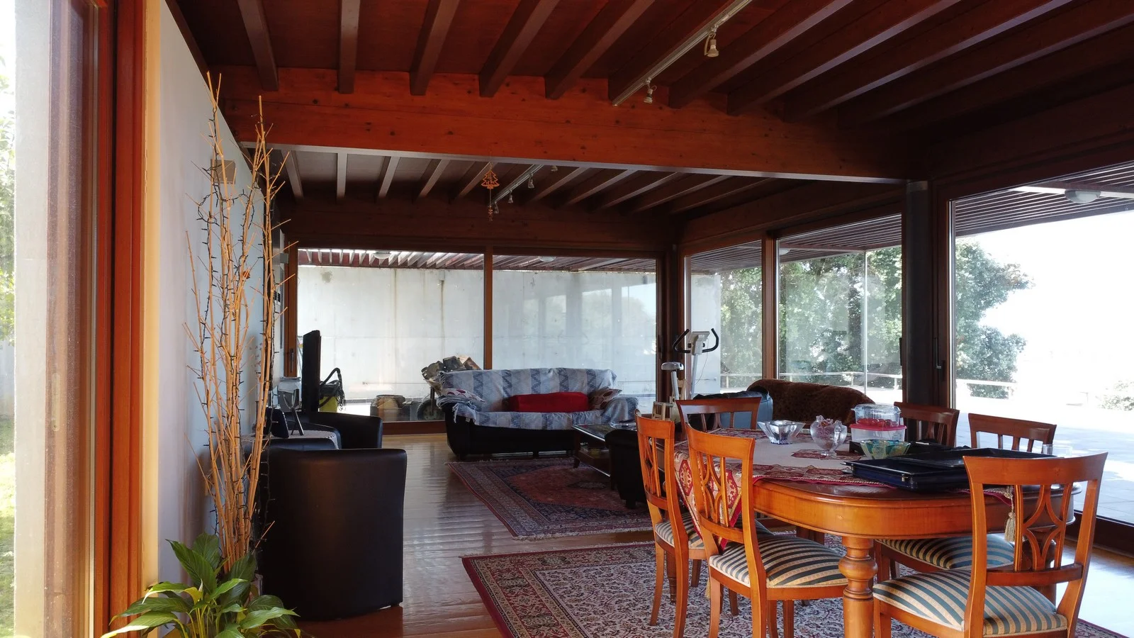 luxury-seaview-villa-by-the-beach-for-sale_4