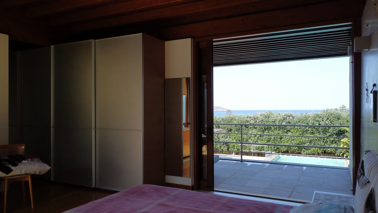 luxury-seaview-villa-by-the-beach-for-sale_5