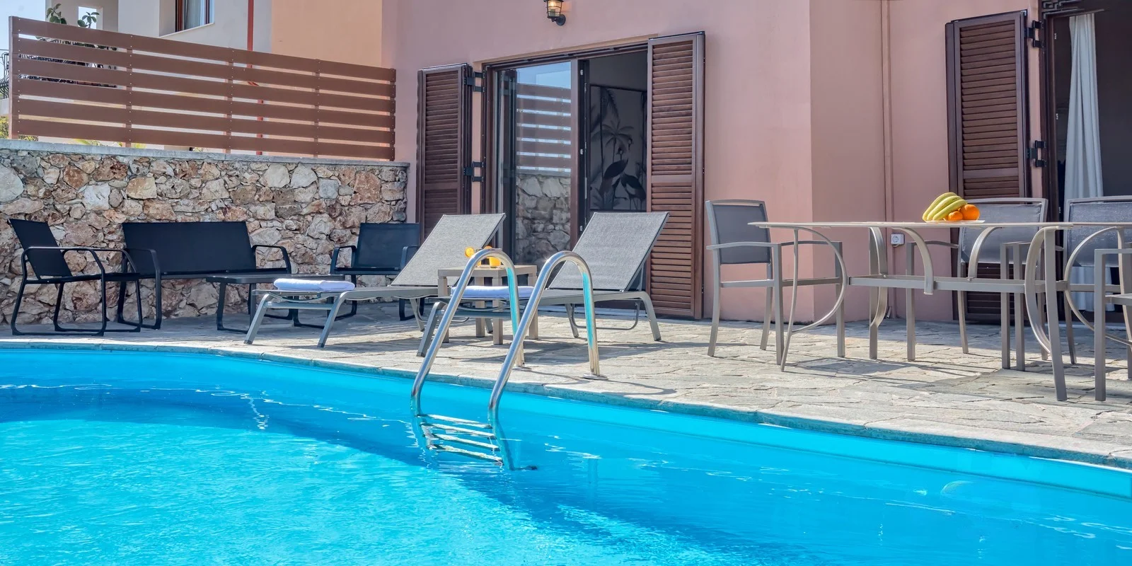 villa-for-sale-neo-chorio-12