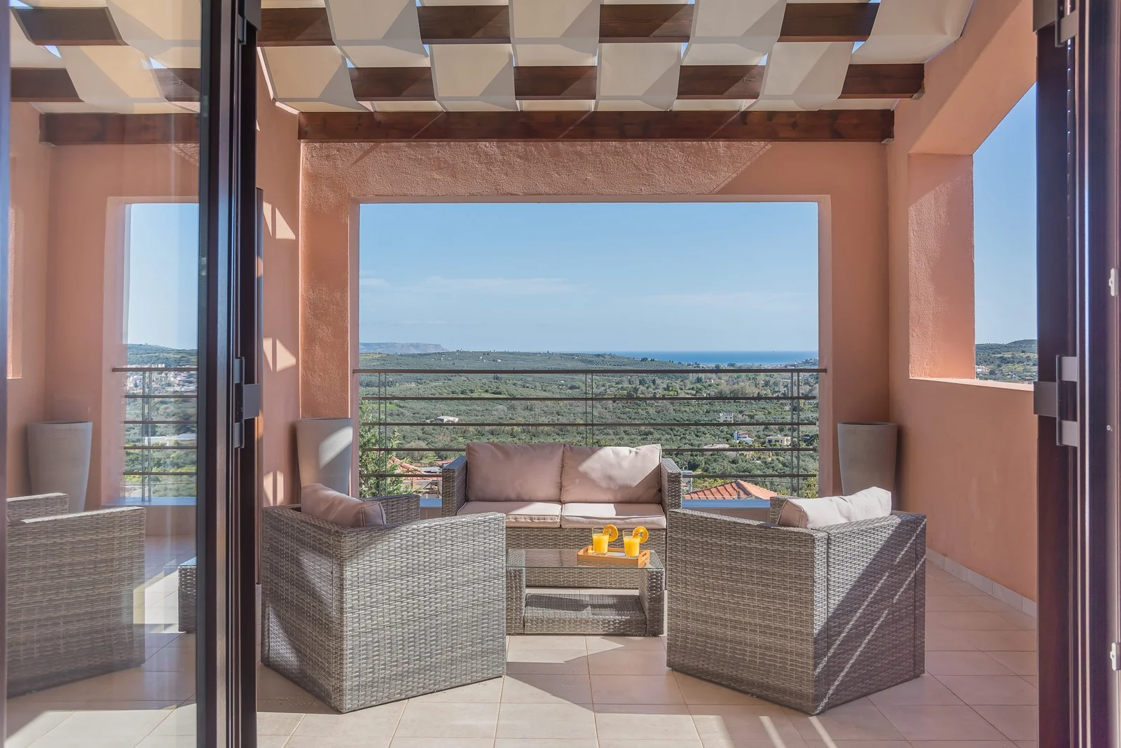 villa-for-sale-neo-chorio-13