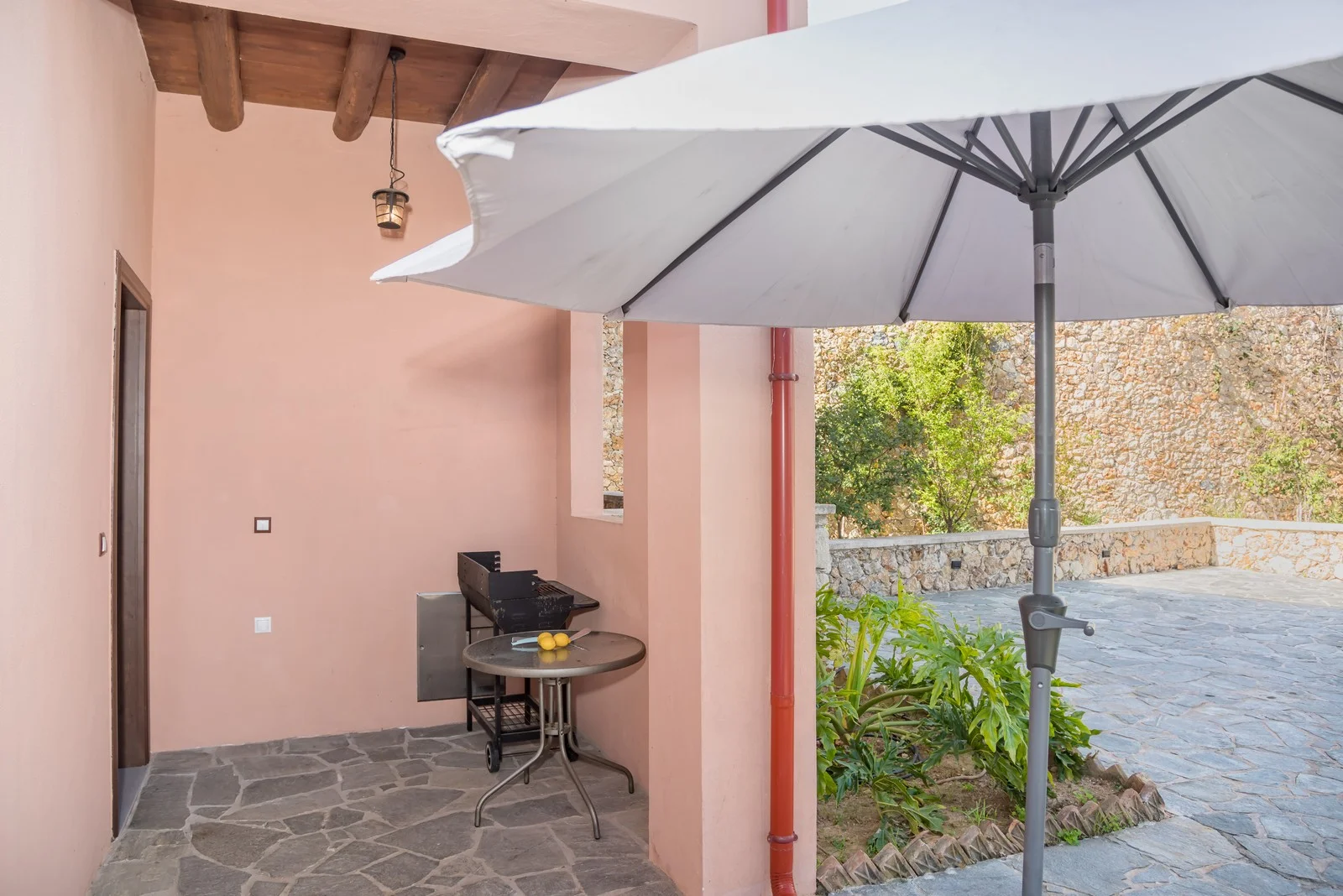 villa-for-sale-neo-chorio-32