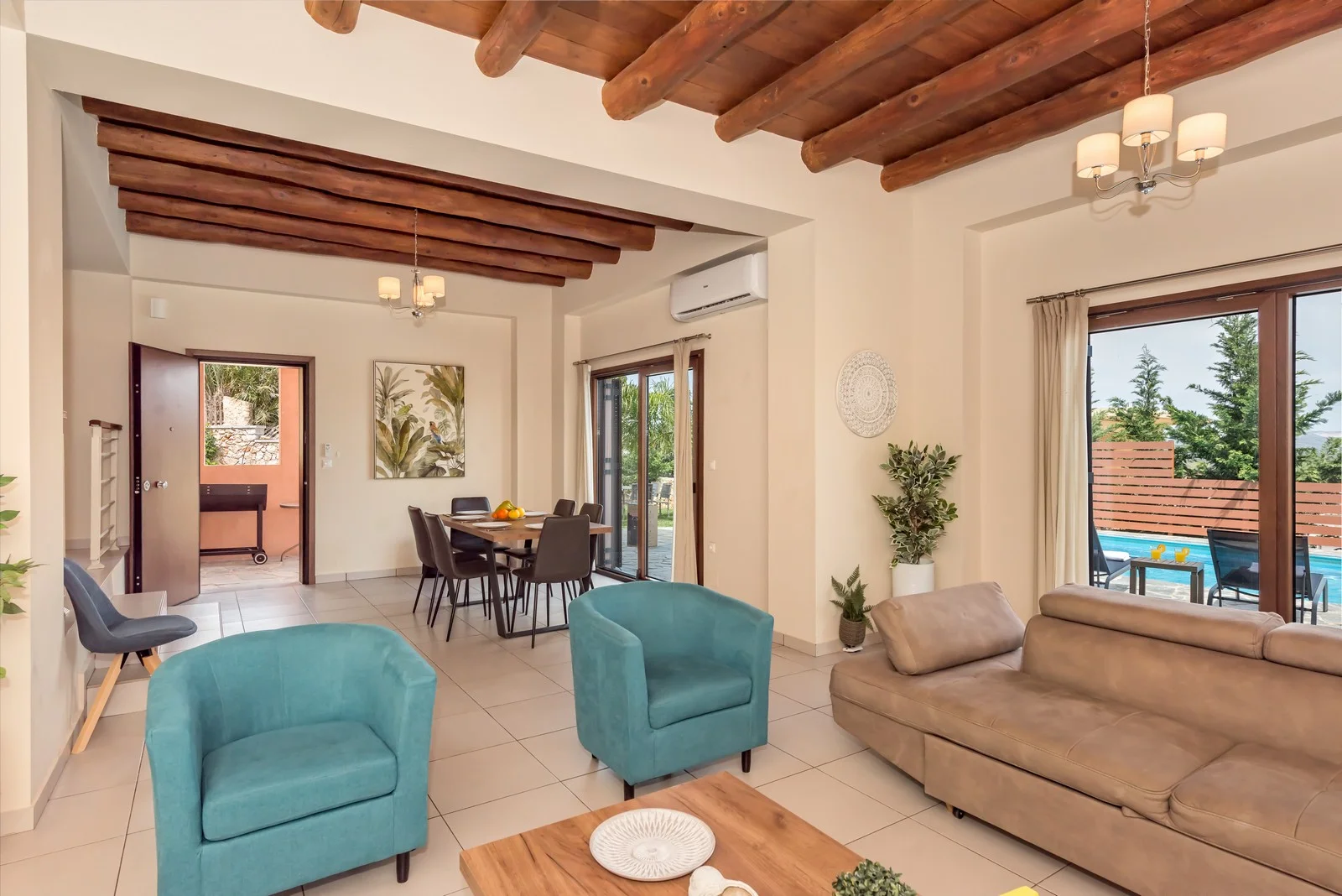 villa-for-sale-neo-chorio-35