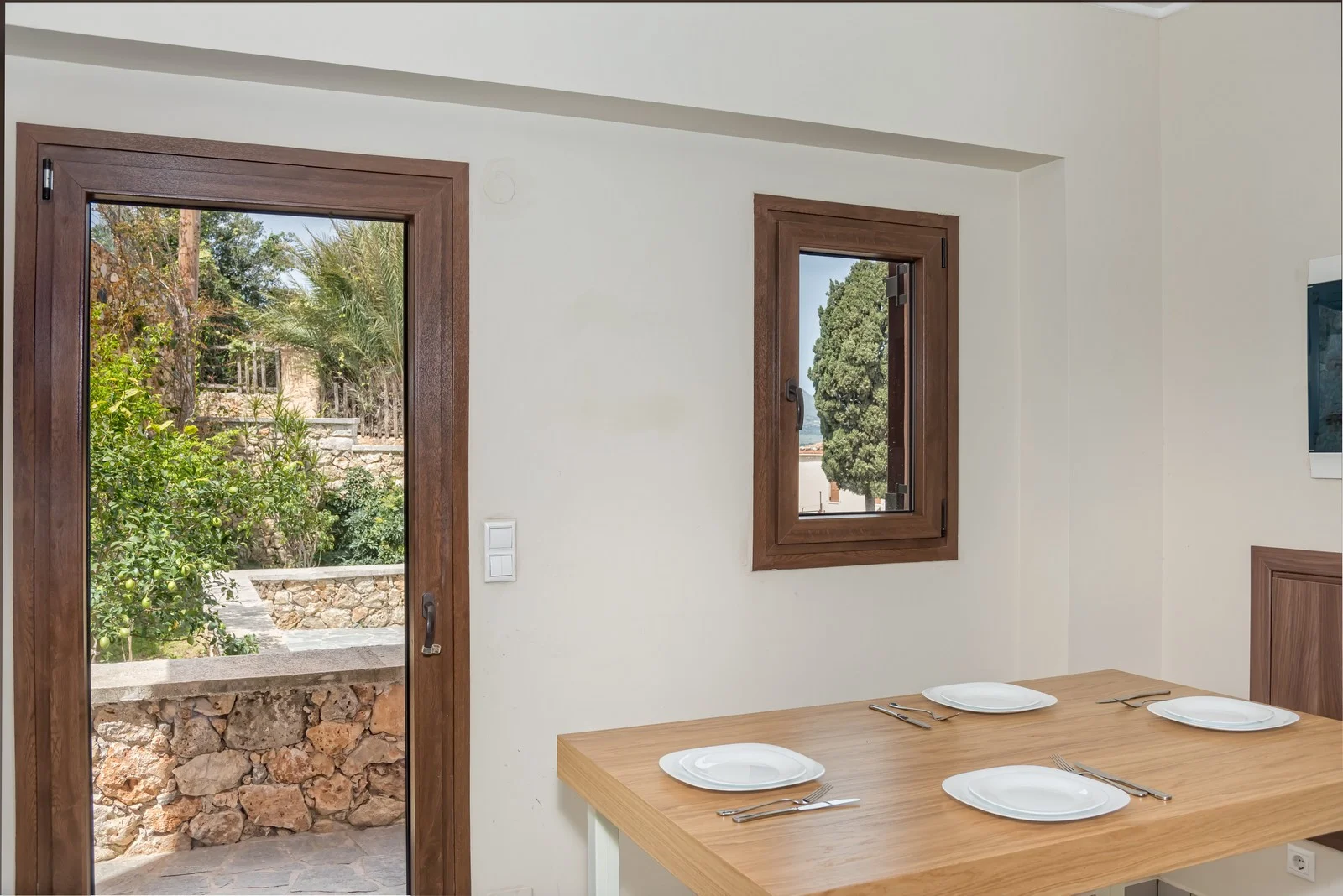 villa-for-sale-neo-chorio-39
