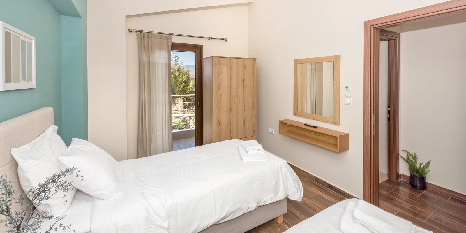 villa-for-sale-neo-chorio-7