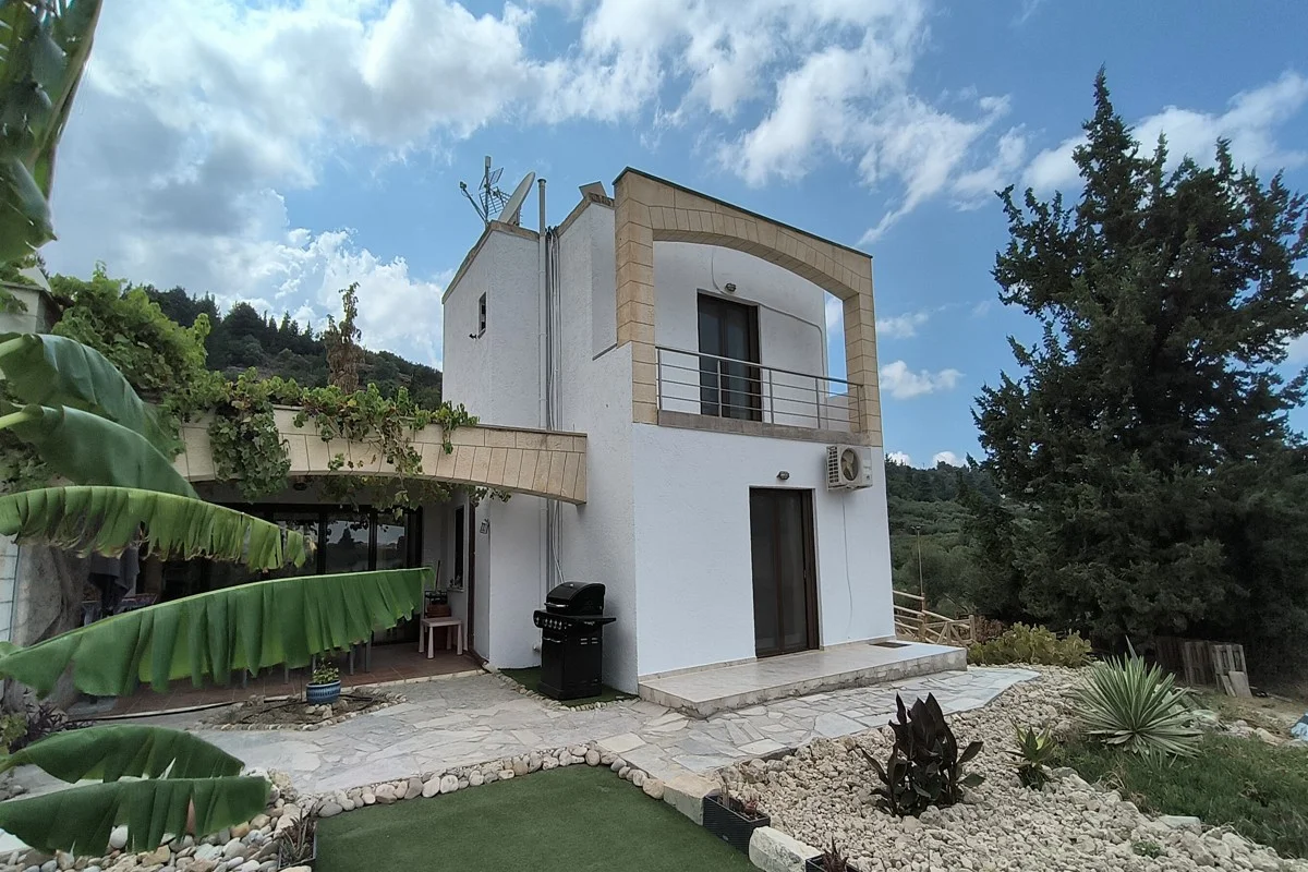 Incredible-Residence-in-Pemonia-175