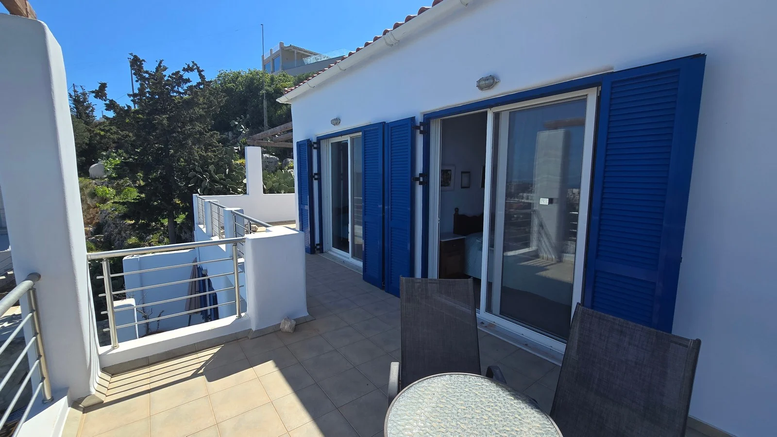 villa-for-sale-in-plaka_76