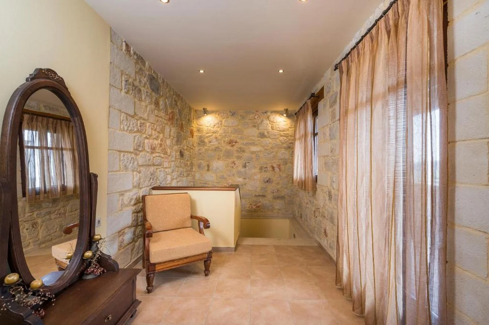 villa-for-sale-near-Falasarna-33