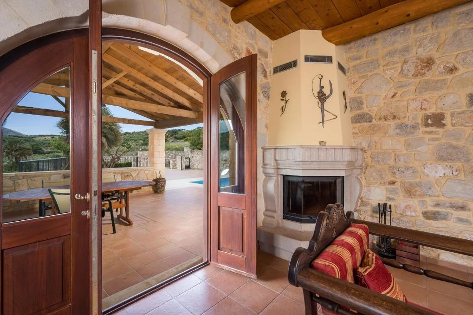 villa-for-sale-near-Falasarna-36