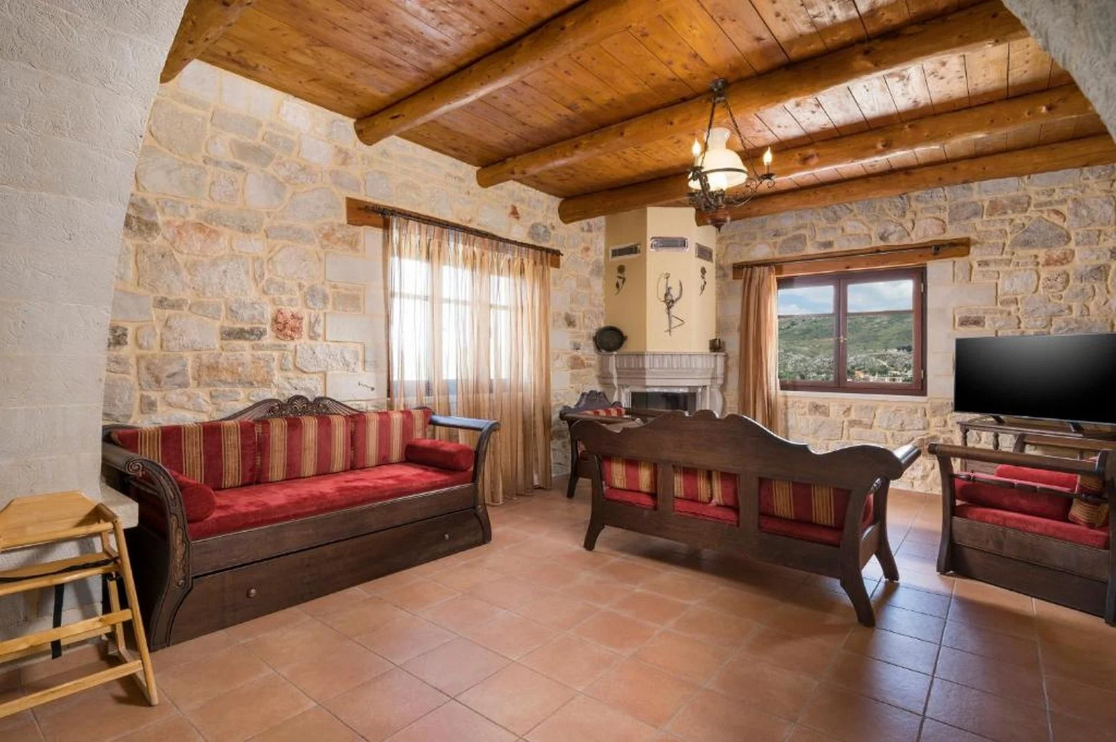 villa-for-sale-near-Falasarna-9
