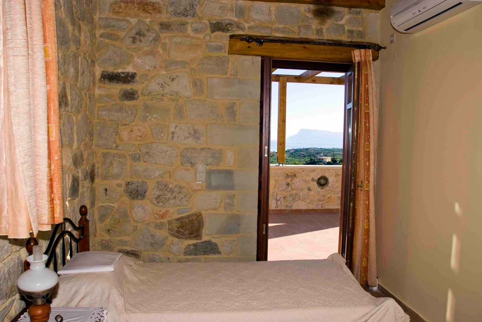 villa-for-sale-near-Falasarna_27