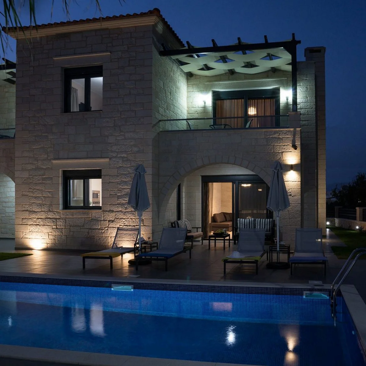stone-villa-for-sale-in-almyrida-27