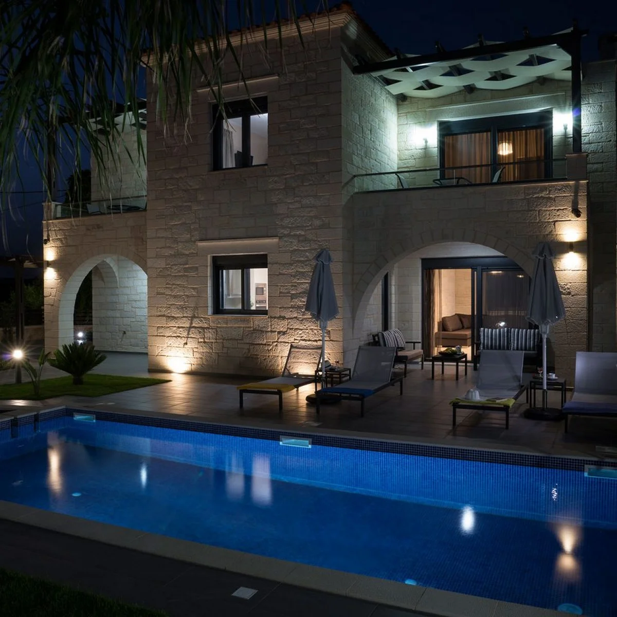 stone-villa-for-sale-in-almyrida-28