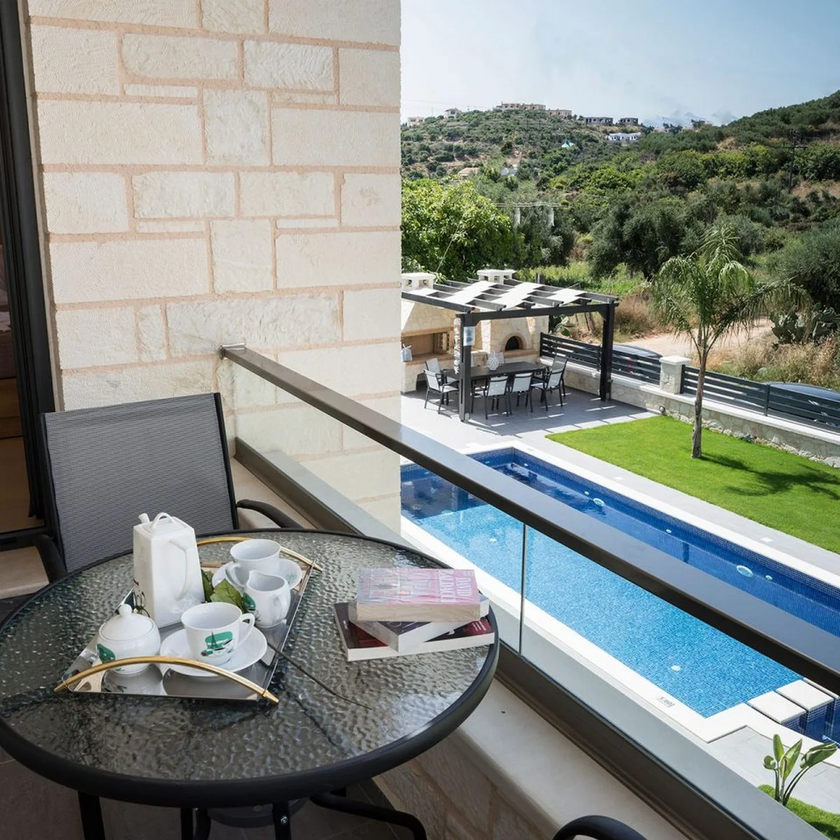 stone-villa-for-sale-in-almyrida-8
