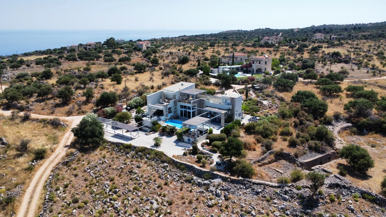 villa-sale-kokkino-chorio-23