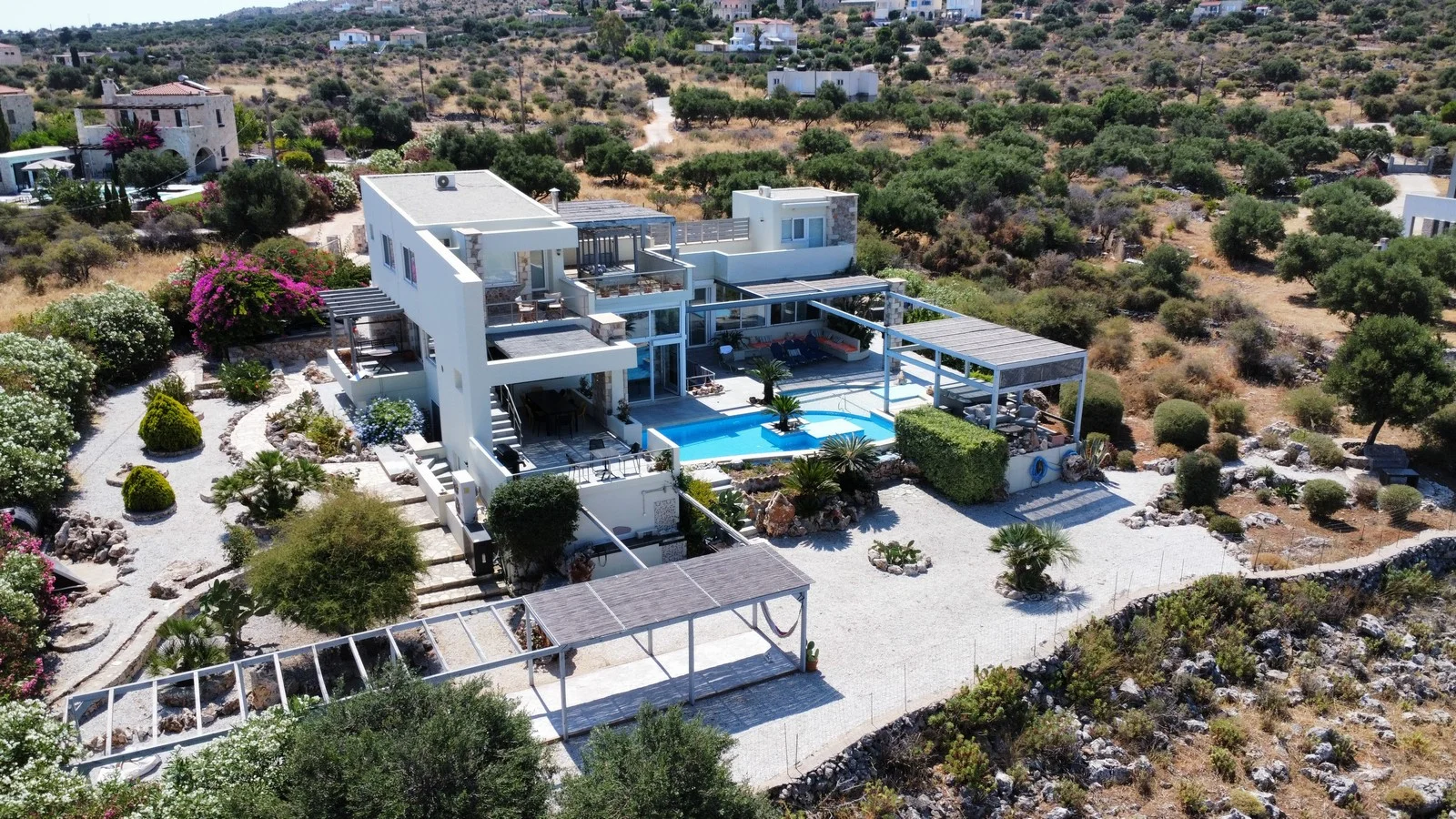 villa-sale-kokkino-chorio-33