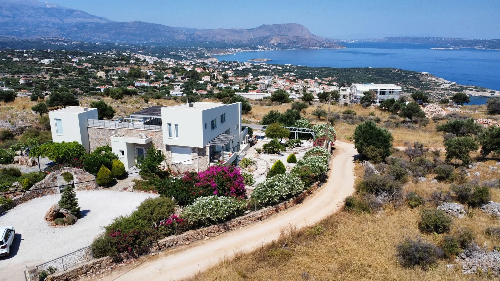villa-sale-kokkino-chorio-50