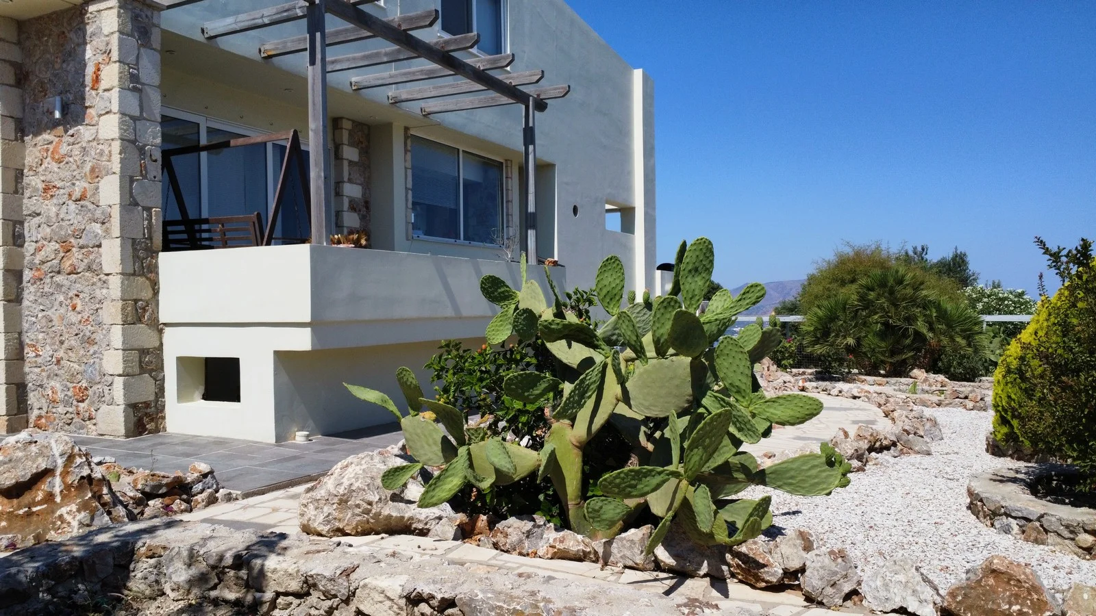 villa-sale-kokkino-chorio-7